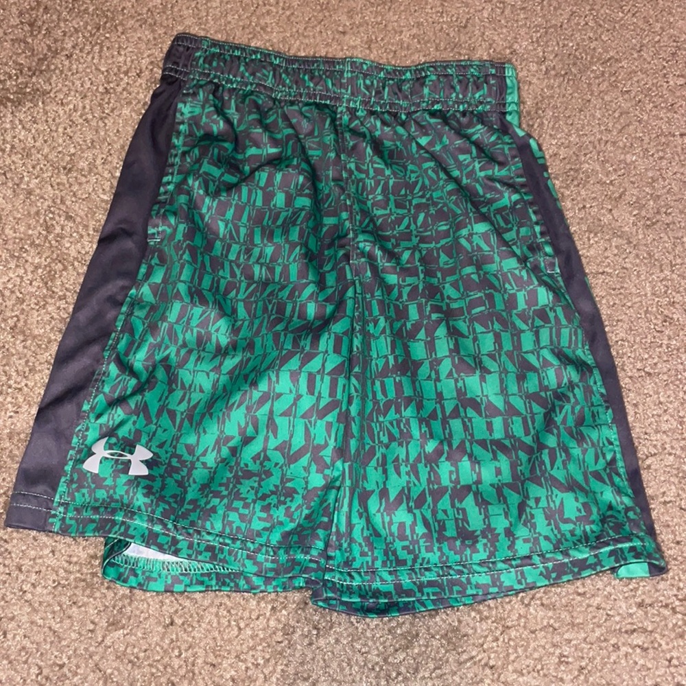 Boys Under Armour Shorts Size 7